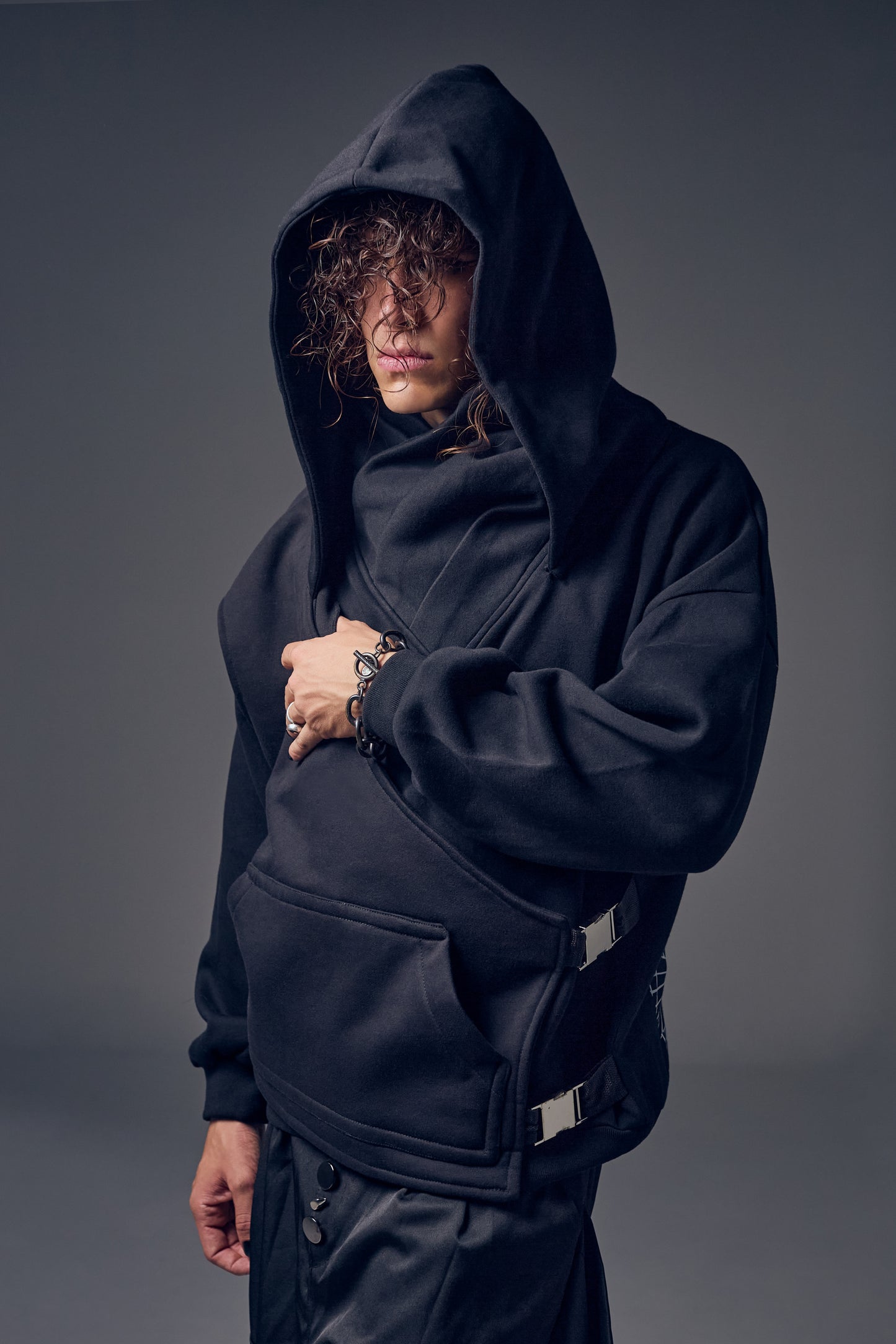 HOODIE SPINE