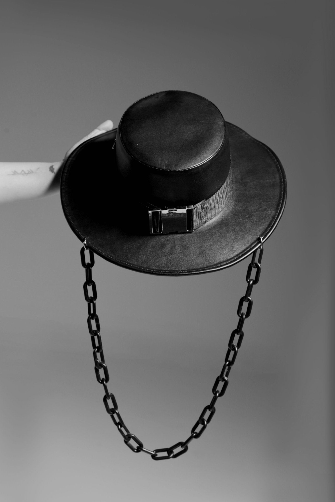 BRUJO HAT WITH BUCKLE - SALIMSALIMSALIMBRUJO HAT WITH BUCKLE