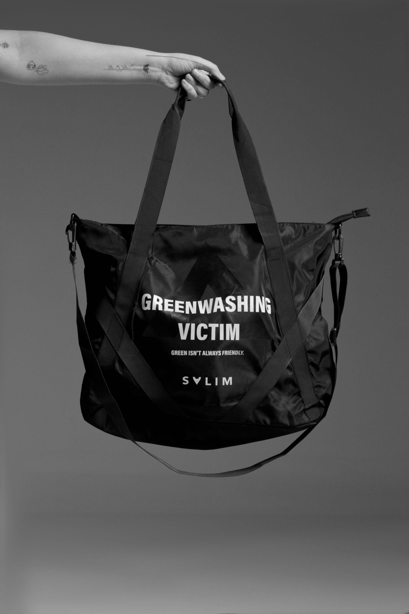GREENWASHING VICTIM TOTE BAG SALIM