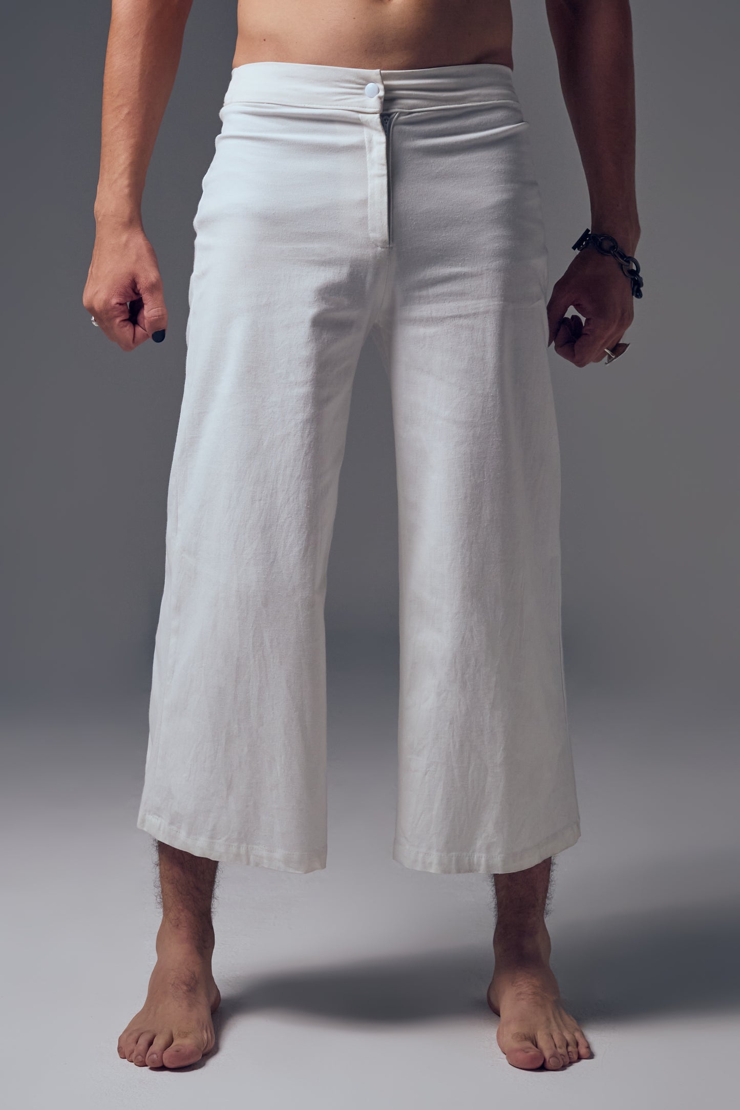 FINE LINE TROUSERS