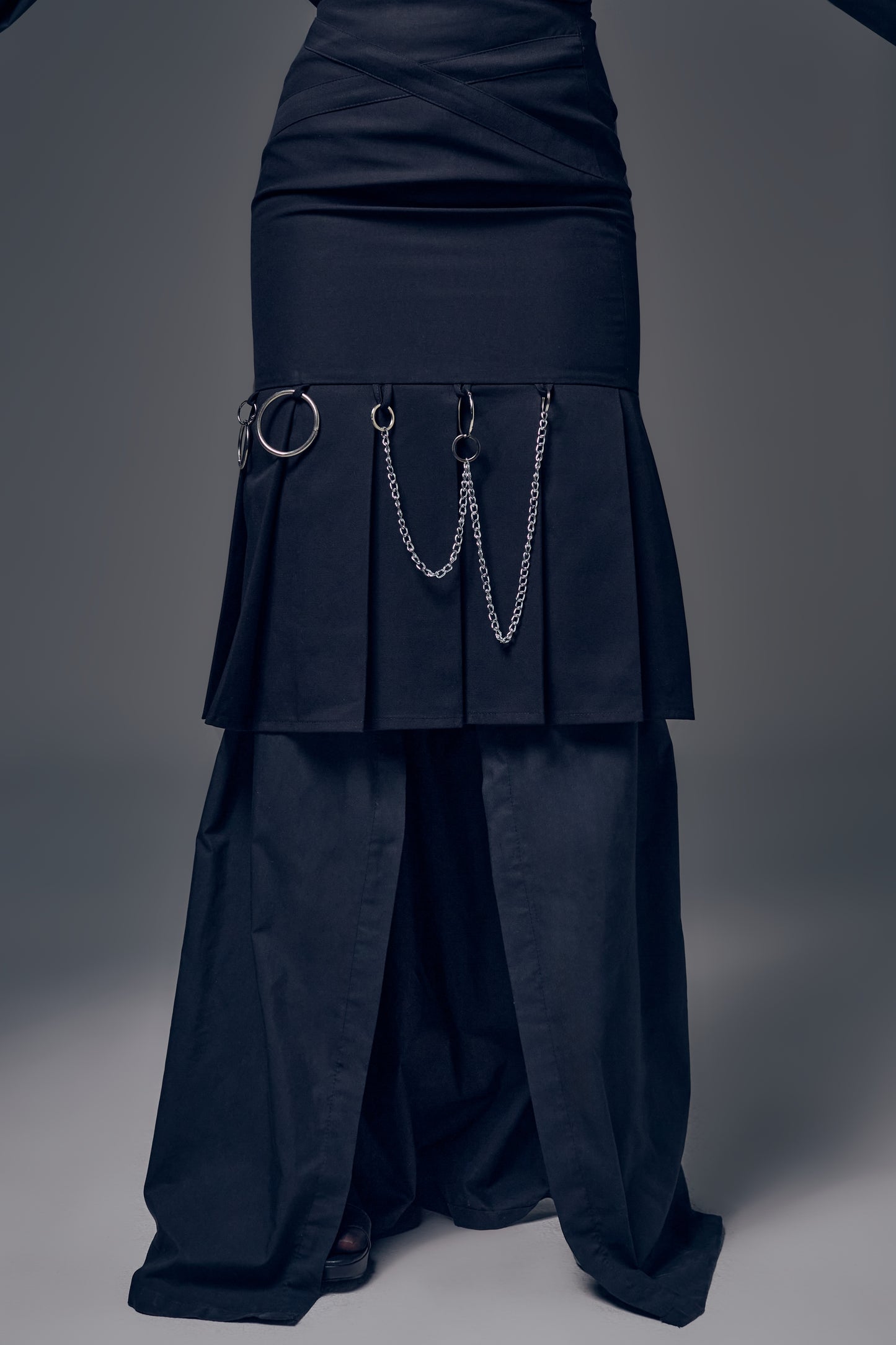SUHO PENCIL SKIRT